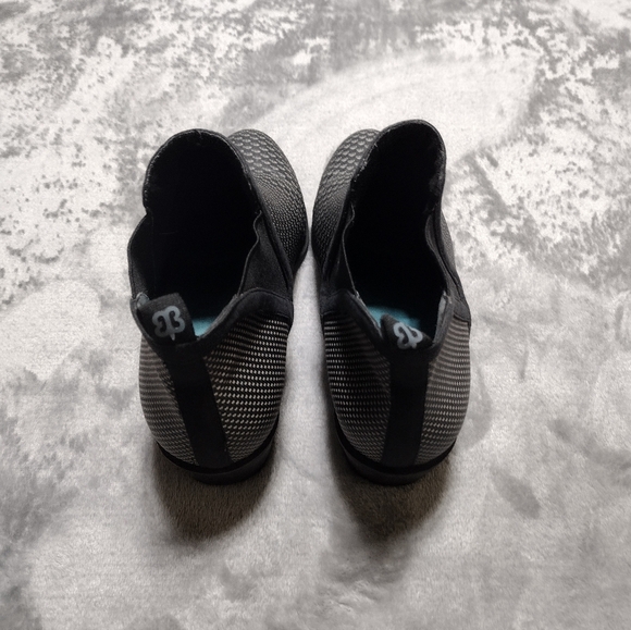 Betabrand Women's Tennis Western Waterproof Pull On Chelsea Boots Size 6.5 - Picture 4 of 6